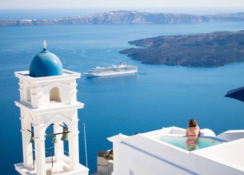 Luxury Solo Travel: A Helpful Guide for your First Solo Trip