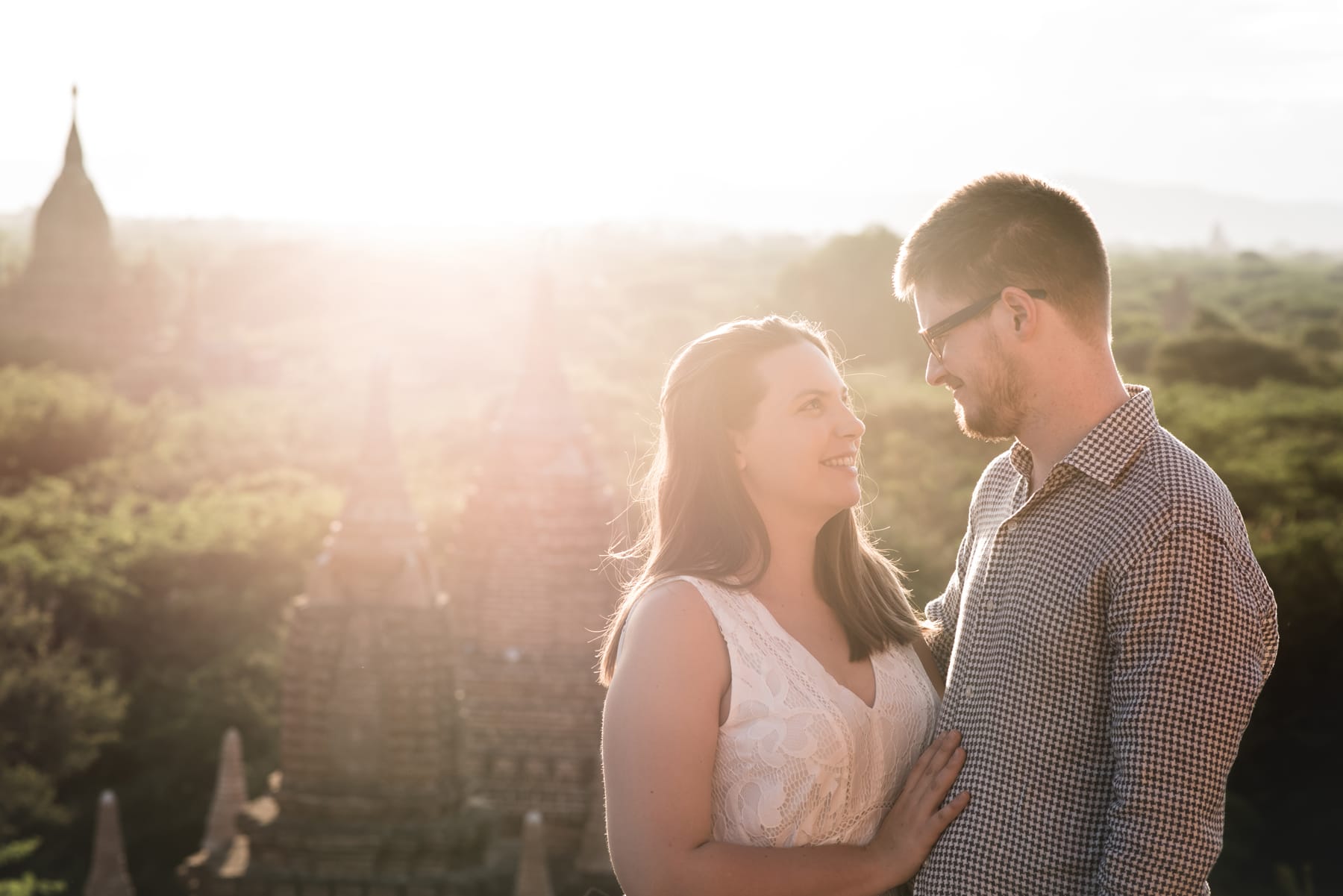 sunrise over bagan01