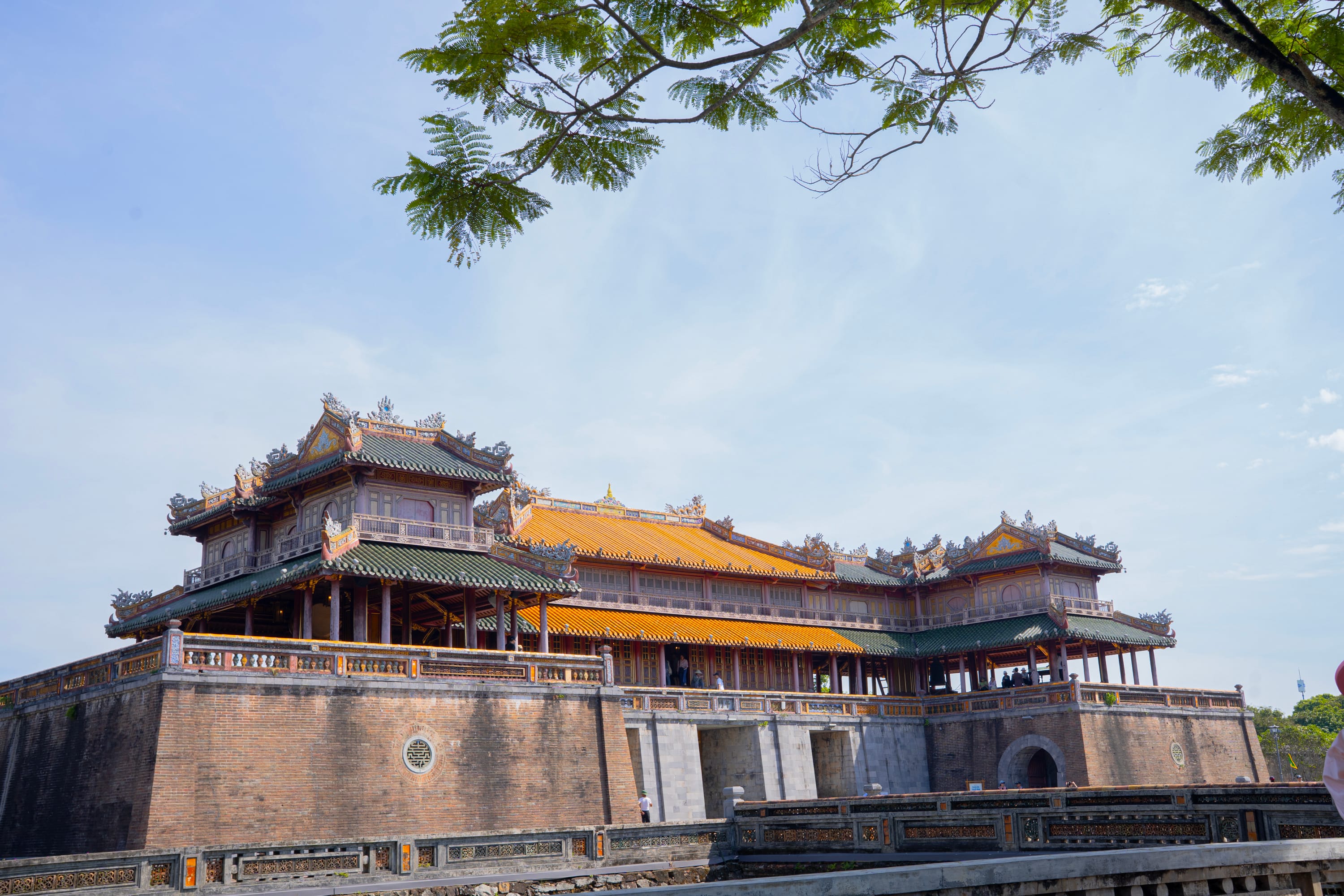 ho chi minh to hue by Sjourney train 