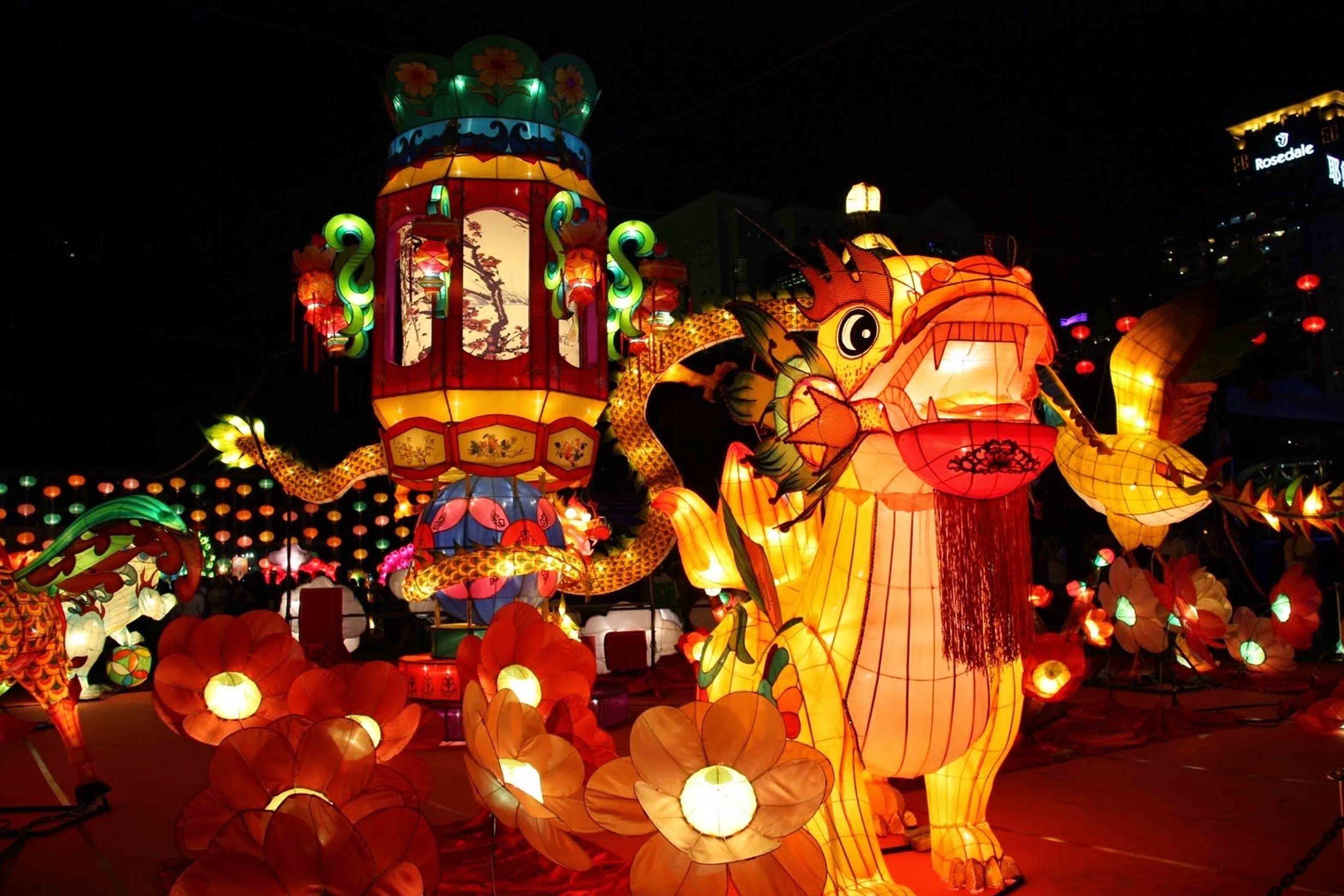 Exploring Phan Thiet Autumn: Weather and the Mid-Autumn Festival 3 Mid-Autumn Lantern in phan thiet