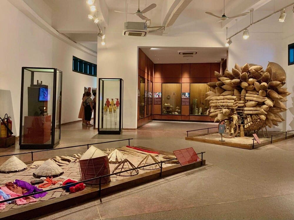 28655152 bao tang dan toc hoc viet nam 4