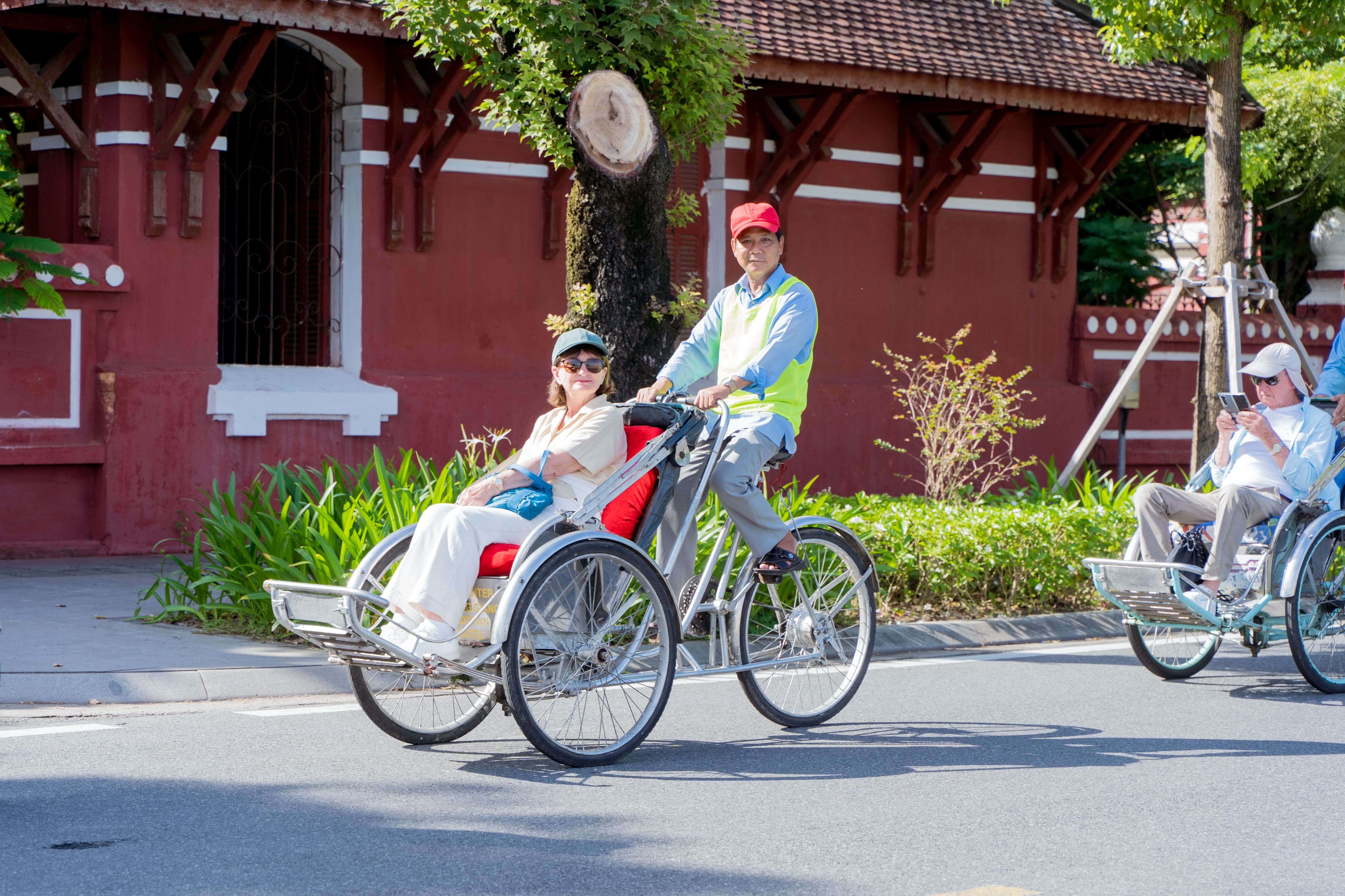 Train Hanoi Da Nang – Luxury Railway Experience with Sjourney 3 CUN05473 1 1 1