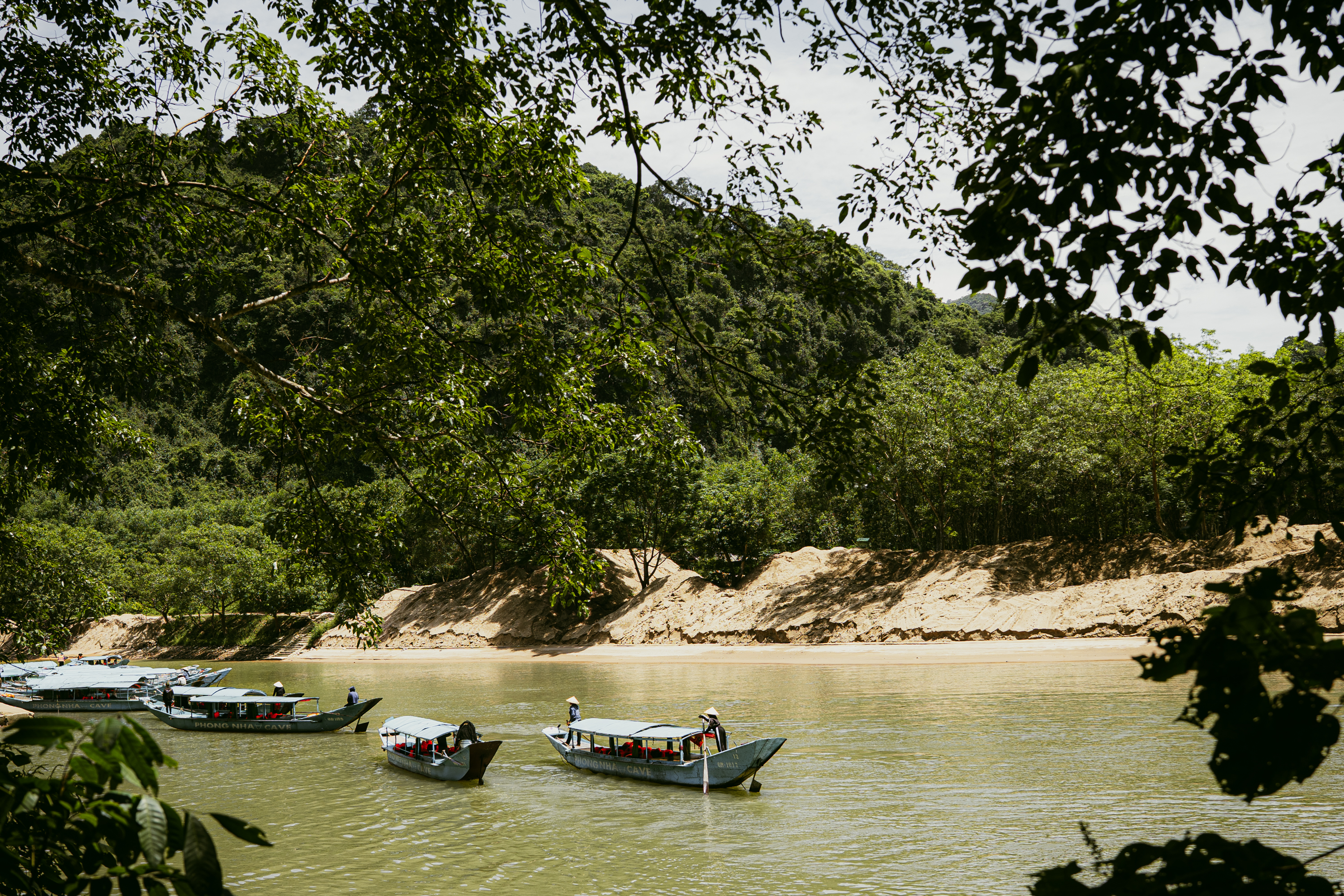 luxury-train-in-vietnam