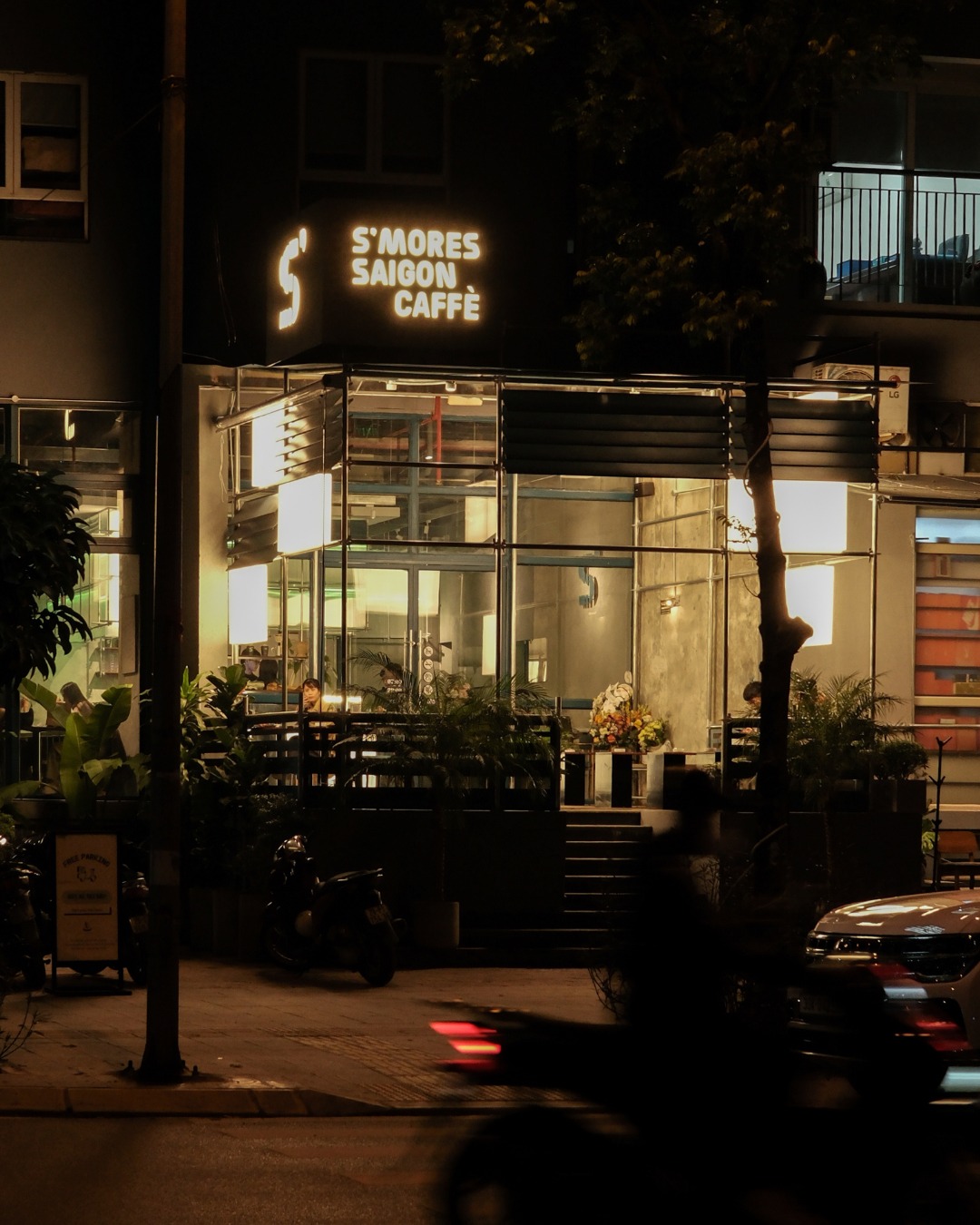 S'mores-Saigon-Caffè S'mores Saigon Caffè