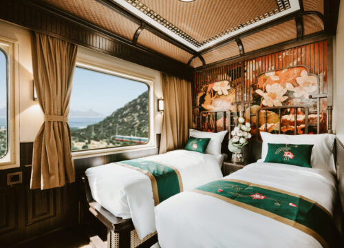Sjourney - Private Train