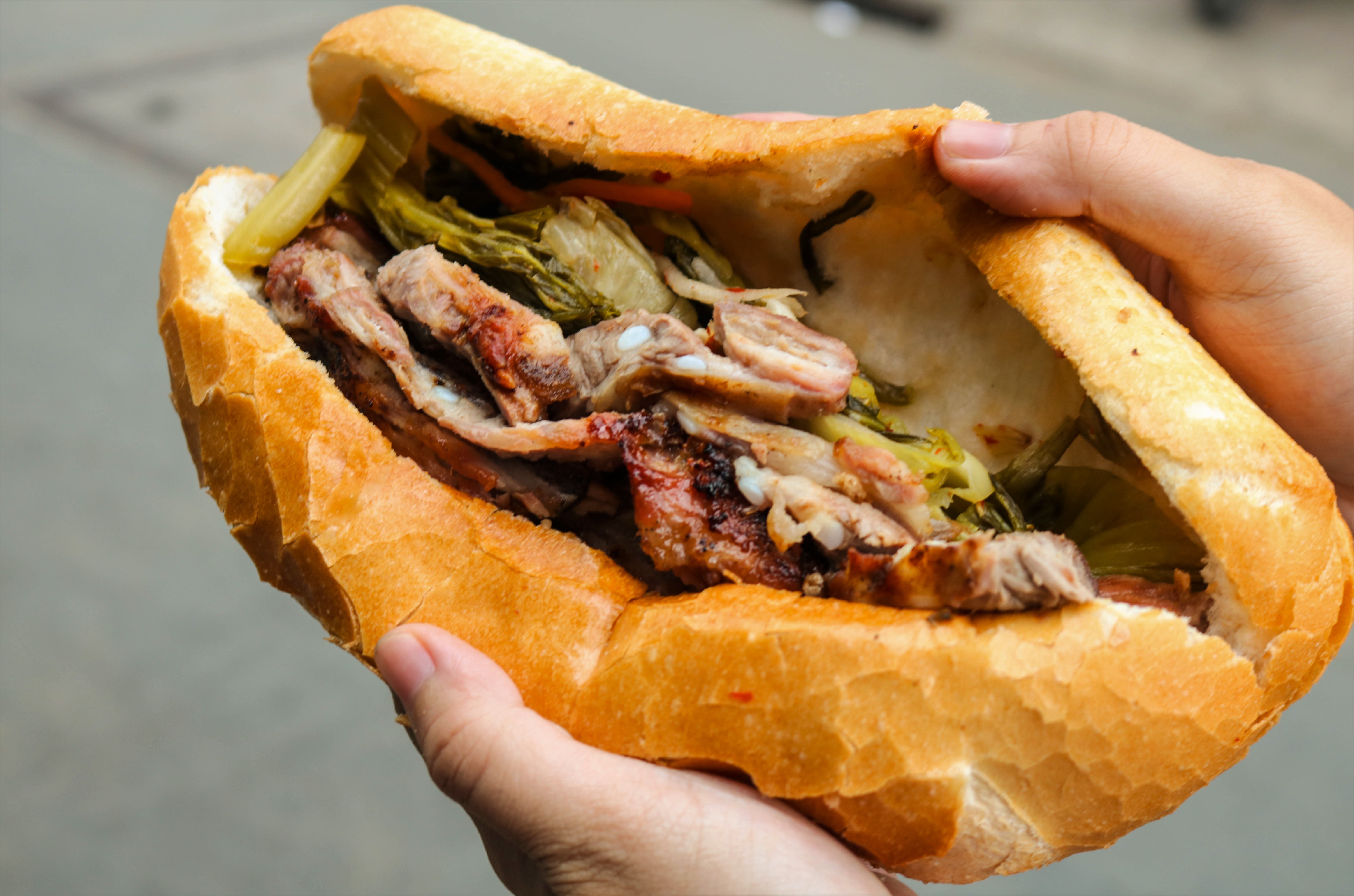 banh mi suon ba huong banh mi suon ba huong