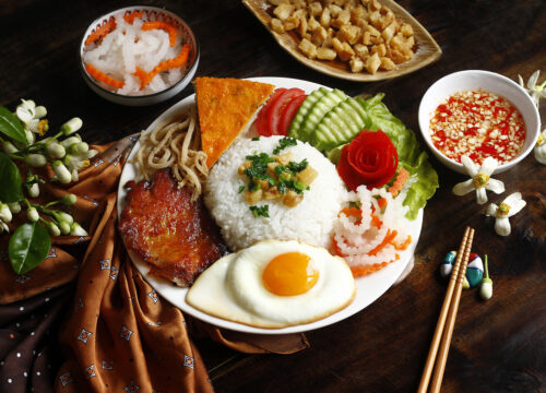 TOP 10 Com Tam Ho Chi Minh Restaurants You Must Try for Authentic Flavor 4 TOP 10 Com Tam Ho Chi Minh Restaurants You Must Try for Authentic Flavor