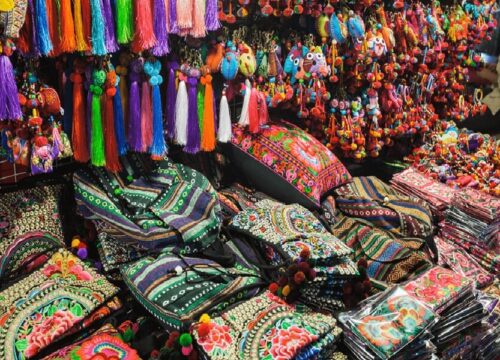 Discover Vibrant Ho Chi Minh City Night Markets for Foodies & Shoppers 2 Discover Vibrant Ho Chi Minh City Night Markets for Foodies & Shoppers