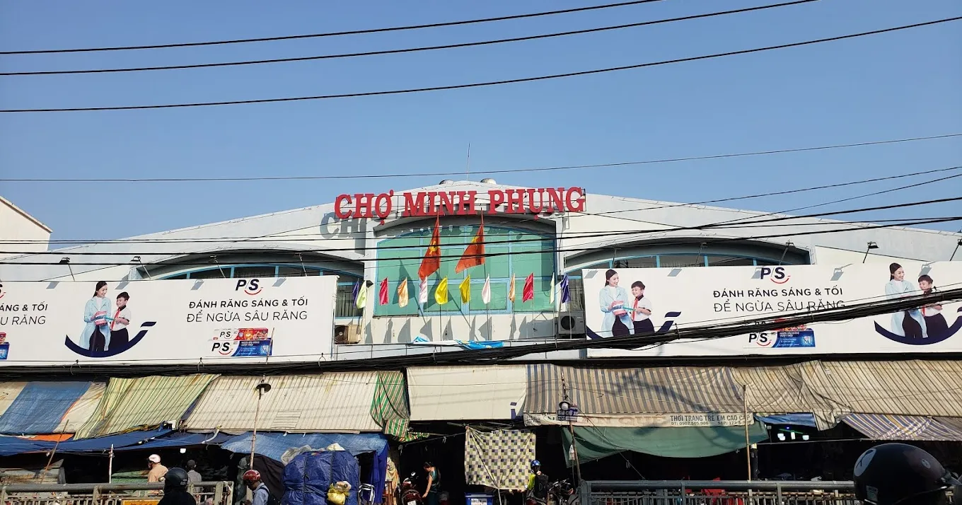 minh phung night market minh phung night market