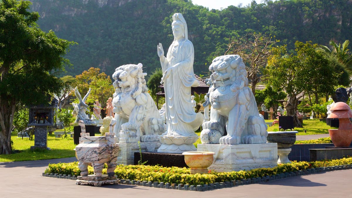 non nuoc stone carving village () non nuoc stone carving village