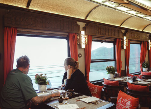 Sjourney - Private Train