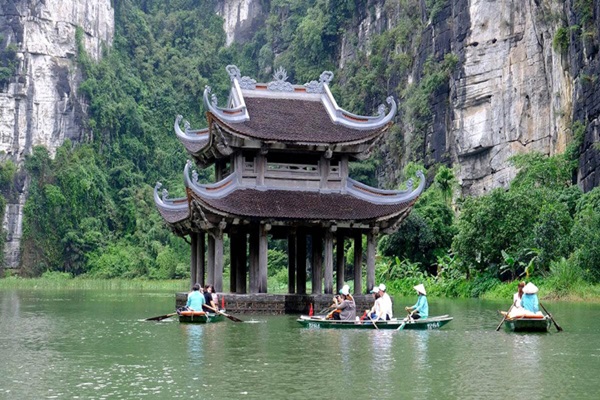 ninh binh pagoda temple ninh binh pagoda temple