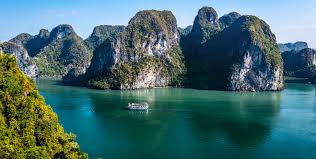 Ha Long Vietnam Weather: Best Time to Visit & Luxury Travel in 2026