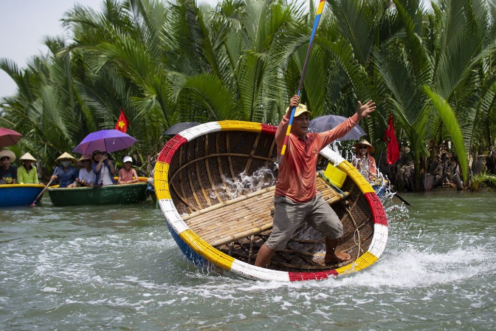 hoi an basket boat