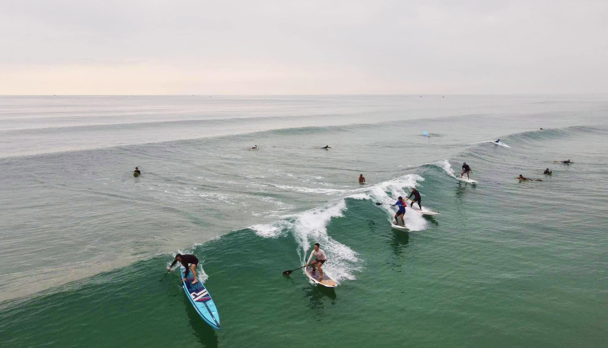 Da Nang surfing banner Da Nang surfing banner
