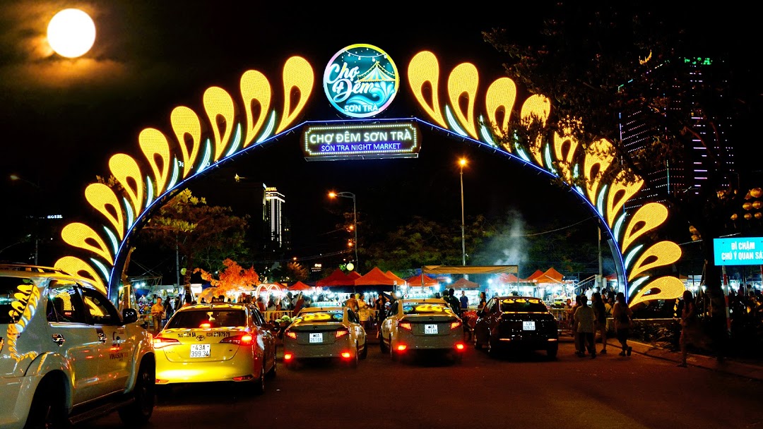 son tra da nang night market