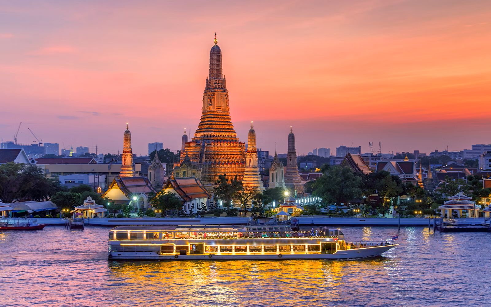 Cruise along the Chao Phraya River