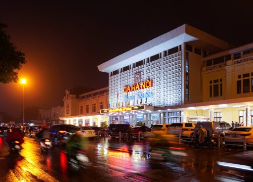 Hanoi Station: The gateway to Vietnam’s capital and its historical significance.