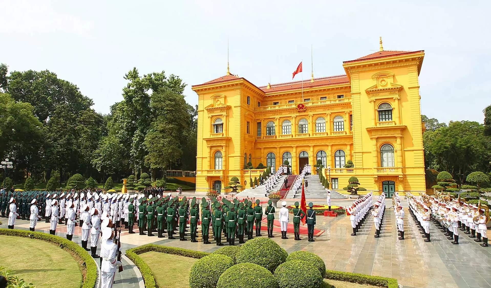 Presidential Palace near ho chi minh mausoleum | SJourney