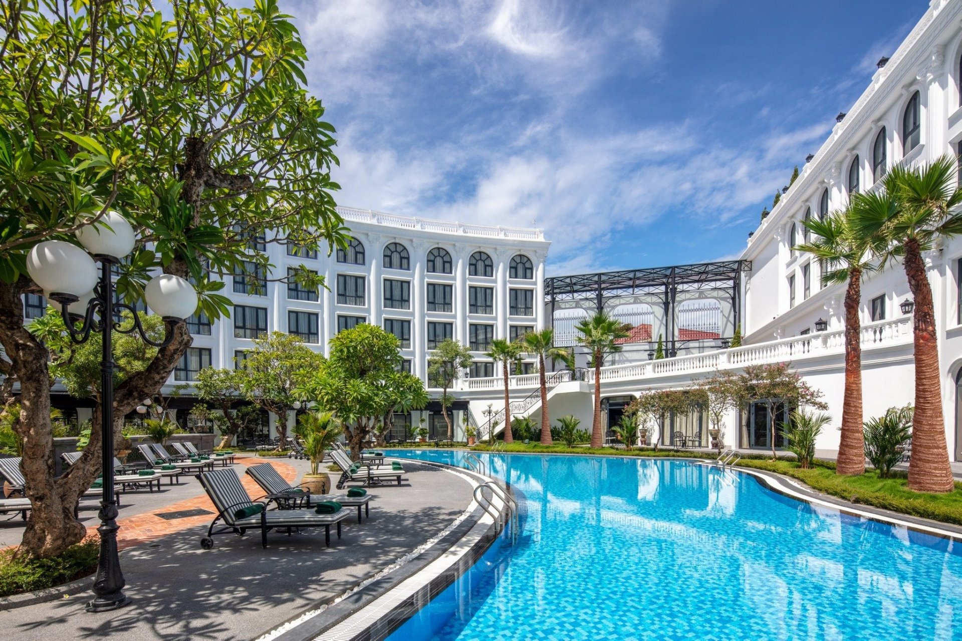 Silk Path Grand Hue Hotel & Spa