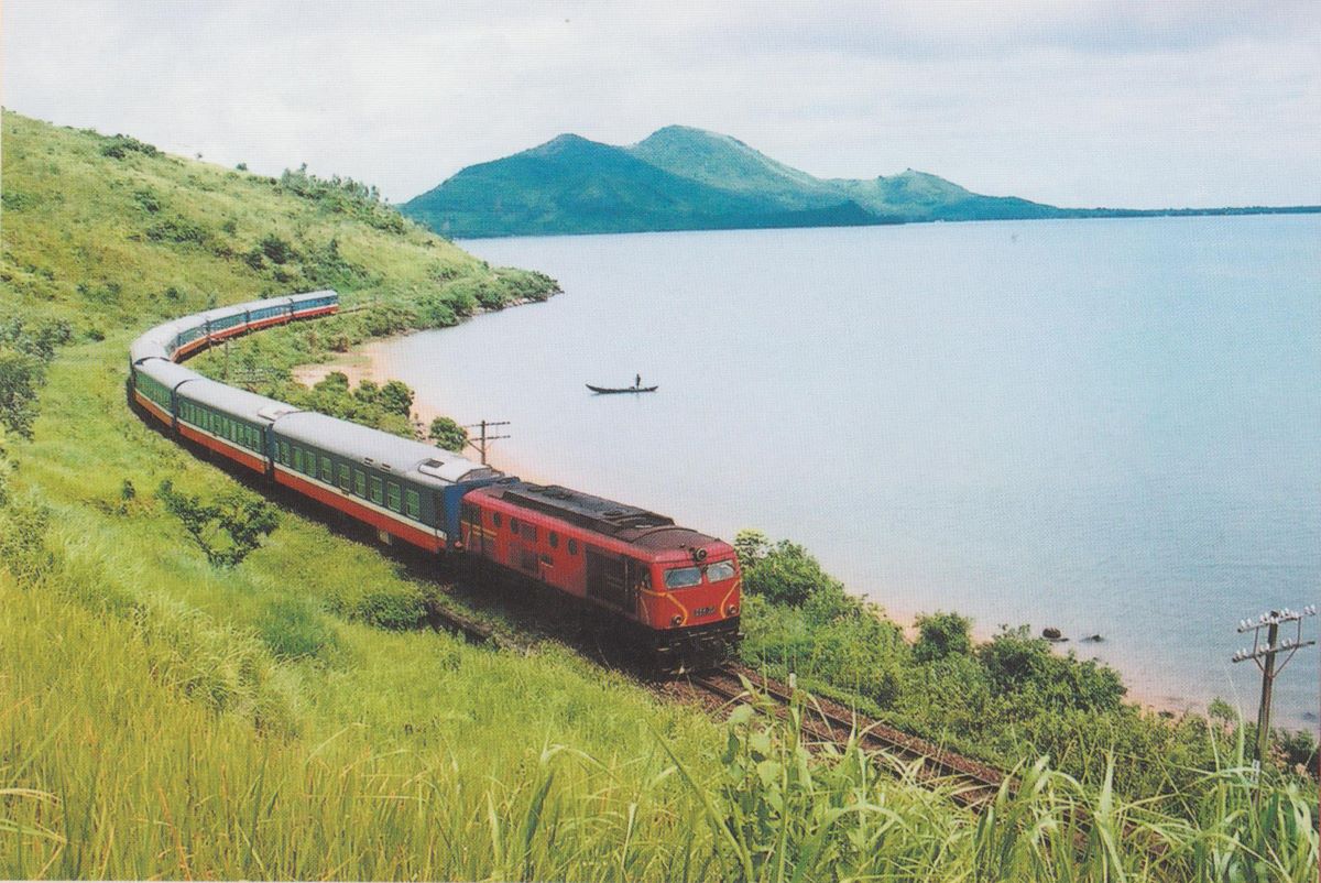 Vietnams-train-captured-from-above-traveling-along-a-scenic-coastal-route