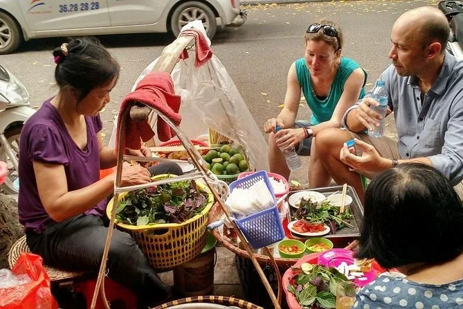 The Ultimate Guide to Vietnamese Street Food: Must-Try Dishes by Cities 1 Vietnamese Street Food