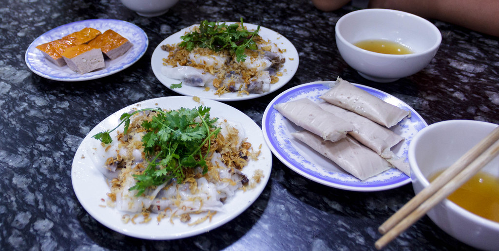 banh cuon popular dishes in vietnam | SJourney