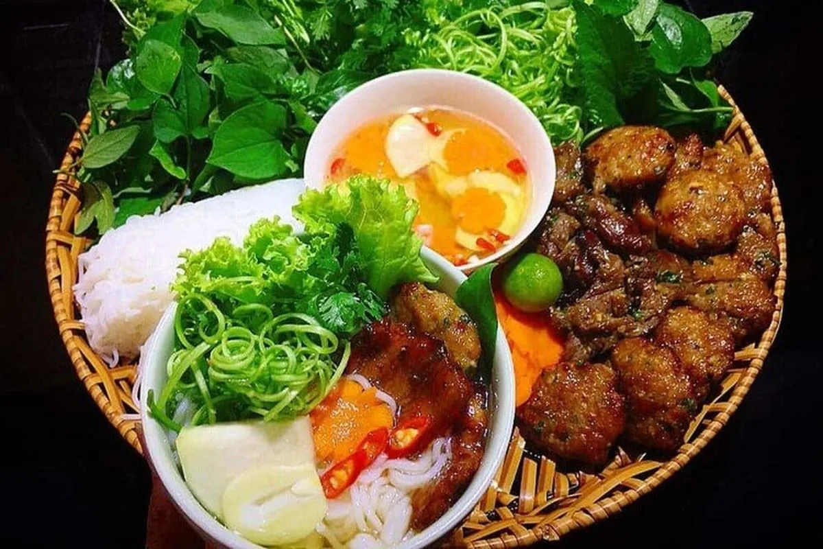 Hanoi Cuisine: A Culinary Journey Through Signature Dishes, Top Dining Spots, and Regional Comparisons 1 Hanoi Cuisine