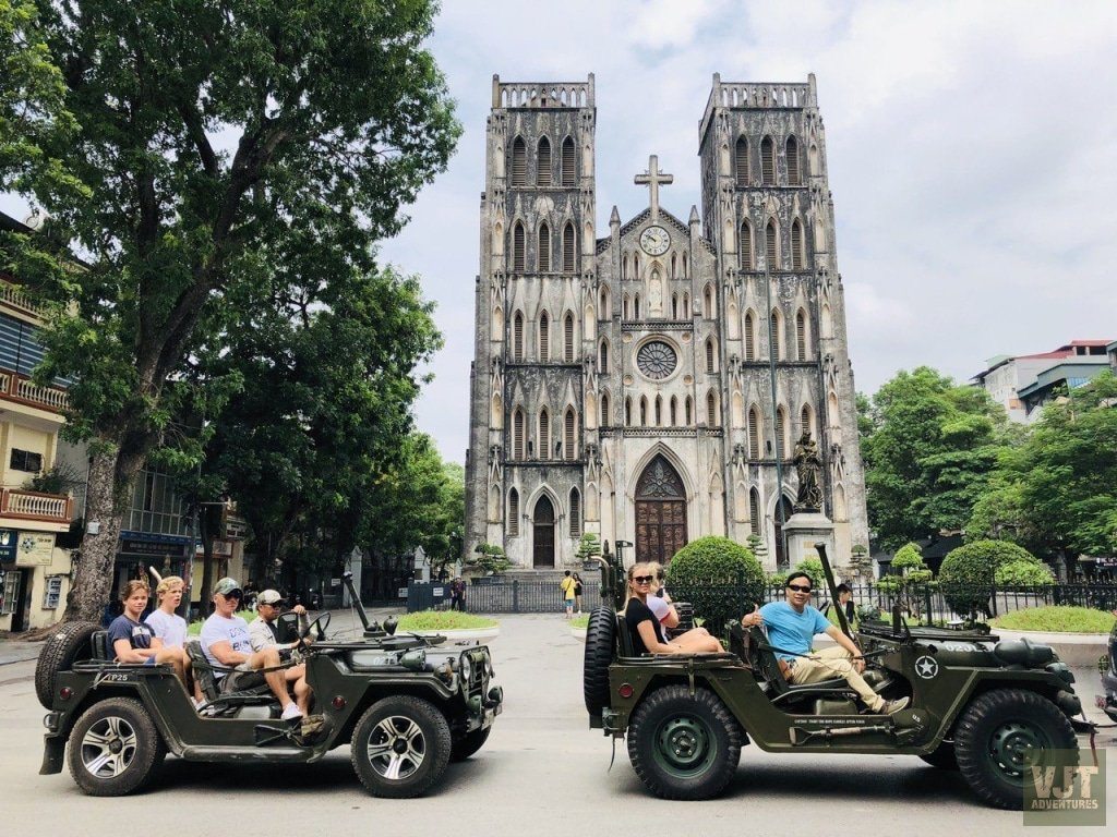 fun-drive-around-hanoi-jeep-tours