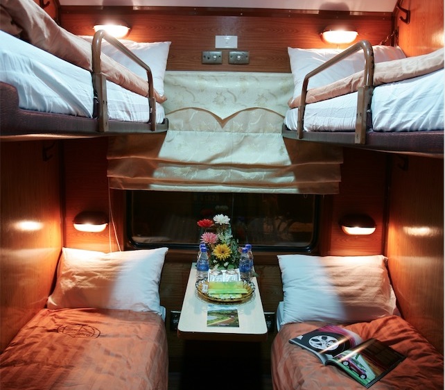 history of railway in Vietnam sleep train | SJourney