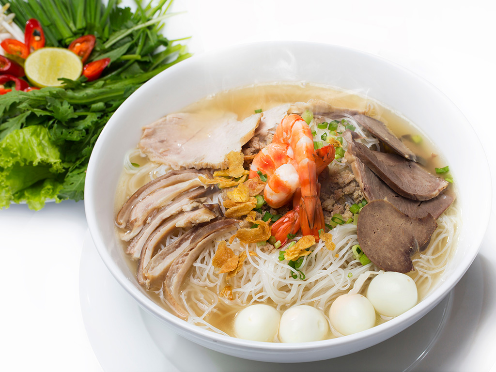 hu tieu southern vietnamese noodle | SJourney