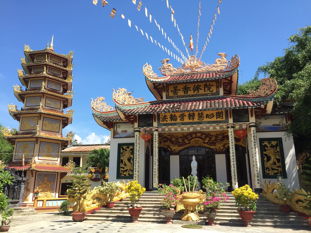 loc tho pagoda