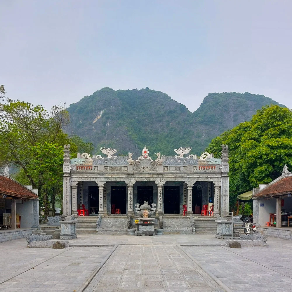 Thai Vi Temple landscape