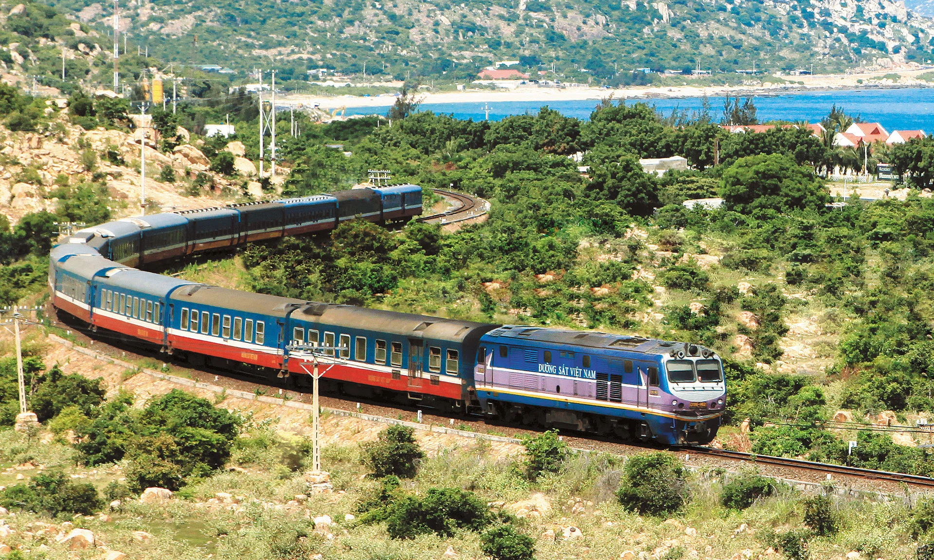 train journey vietnam