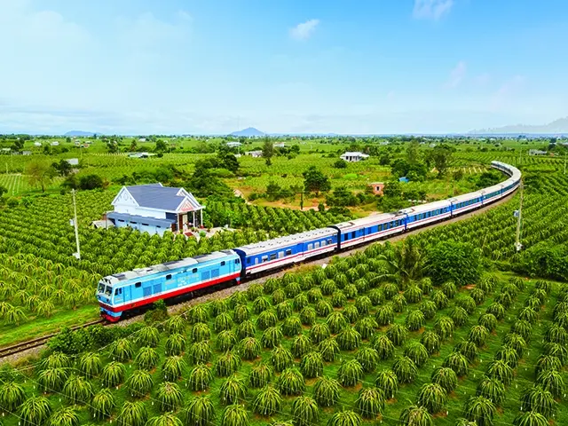 vietnam express train | SJourney